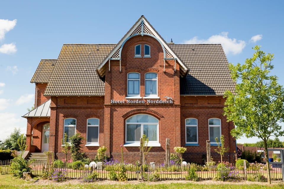 Property building, Day
