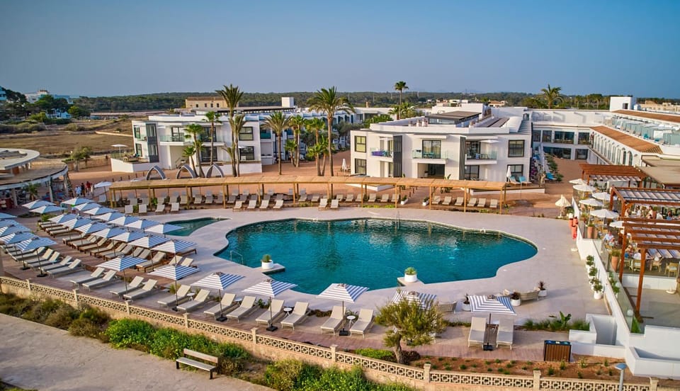 Bird's eye view, Swimming pool