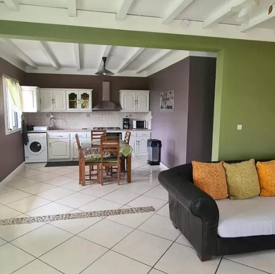 Maison cosy avec vue sur la montagne de Cilaos House in Réunion