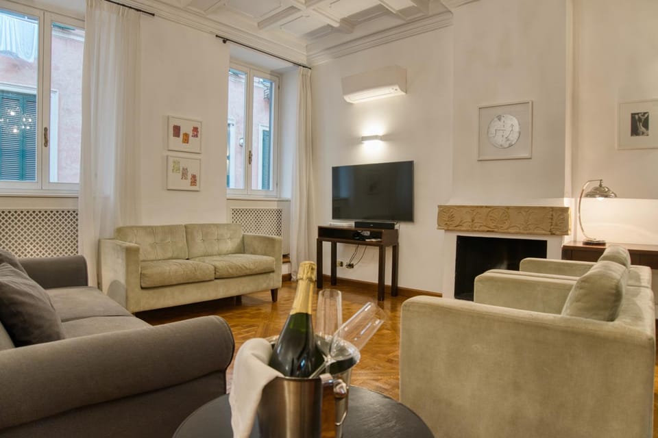 Orsoline Boutique Apartments - Best position in Rome Apartment in Rome