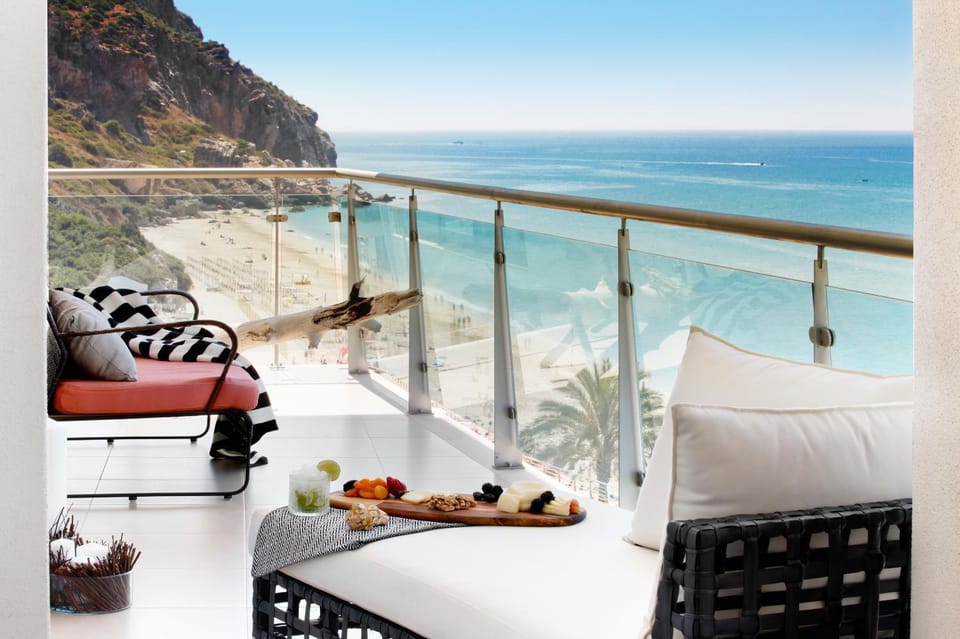 Day, Balcony/Terrace, Seating area, Sea view