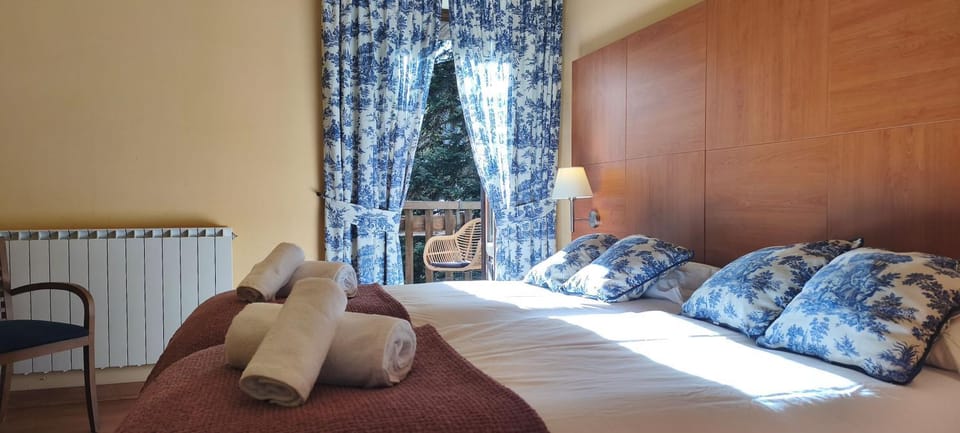 Photo of the whole room, pet friendly