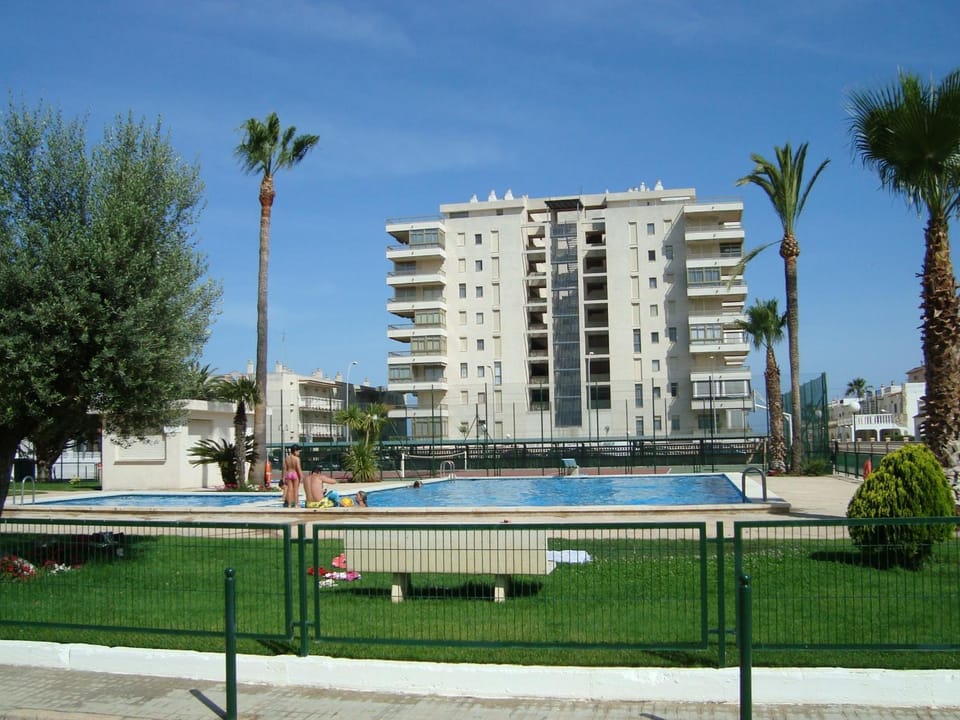Facade/entrance, Garden, Swimming pool, Swimming pool
