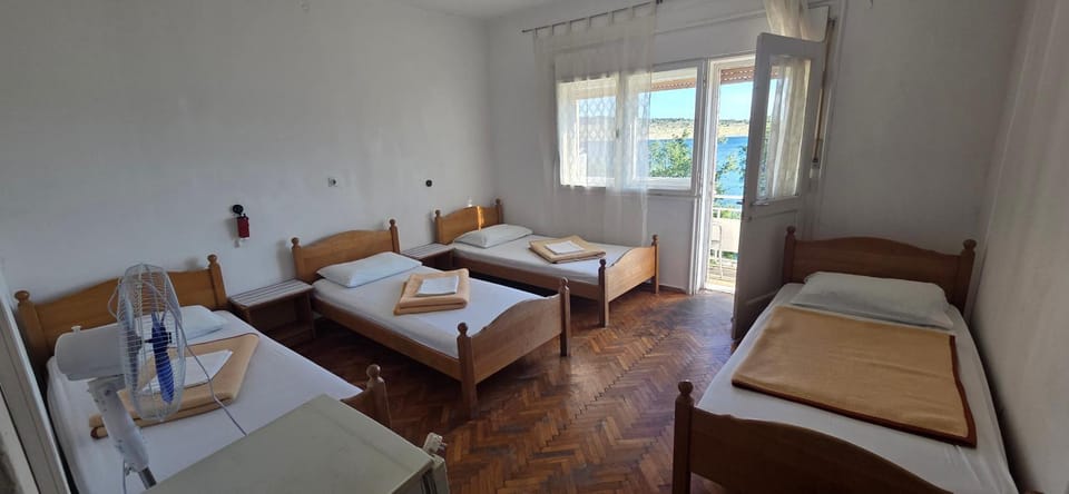 Simple beachfront rooms Bego Bed and Breakfast in Primorje-Gorski Kotar County