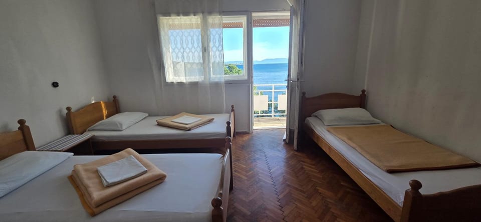 Simple beachfront rooms Bego Bed and Breakfast in Primorje-Gorski Kotar County