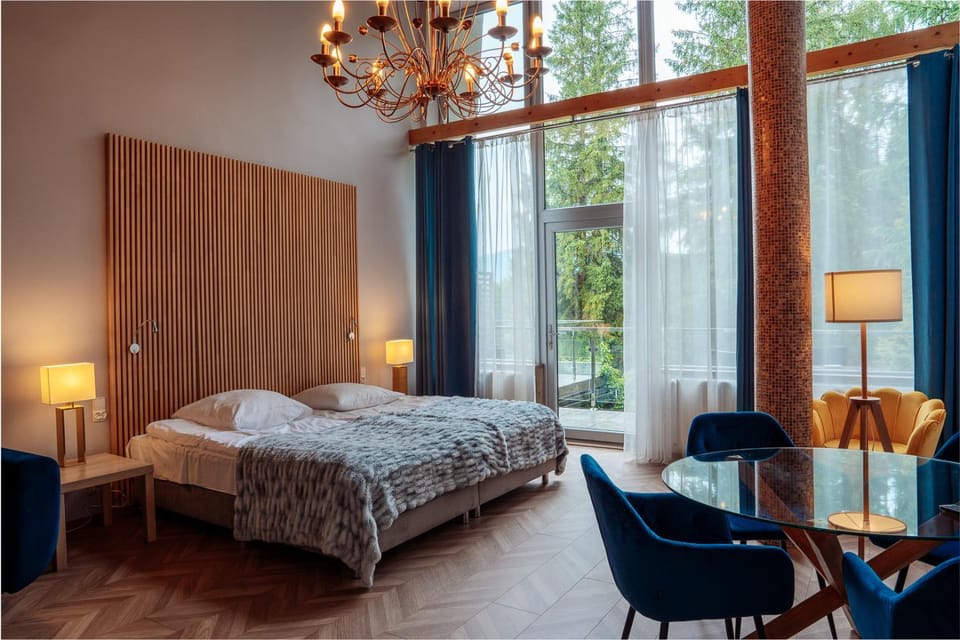 Bed, Living room, Photo of the whole room, Seating area, Bedroom, air conditioner