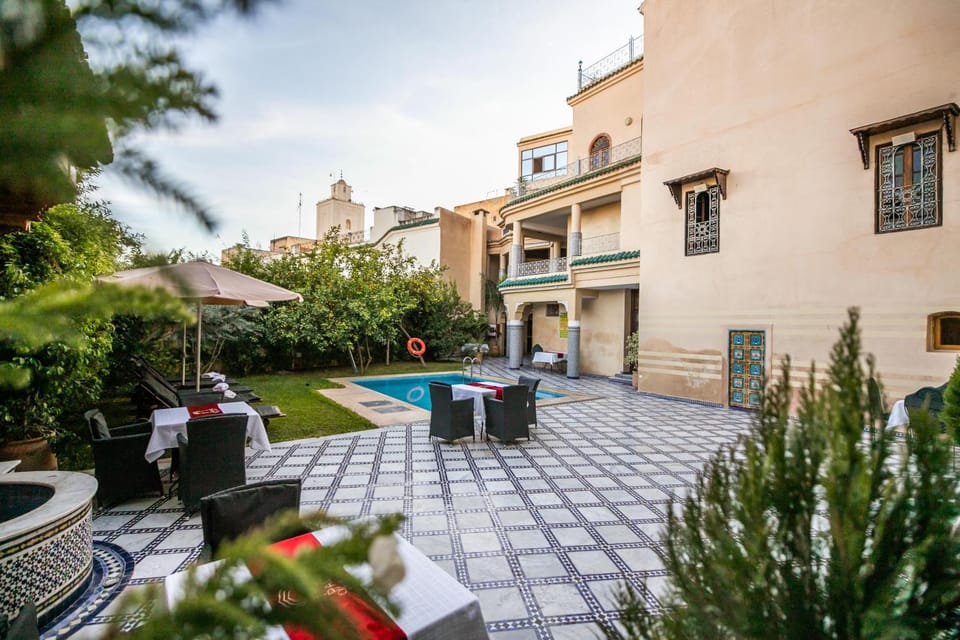 Patio, Restaurant/places to eat, Garden, Swimming pool
