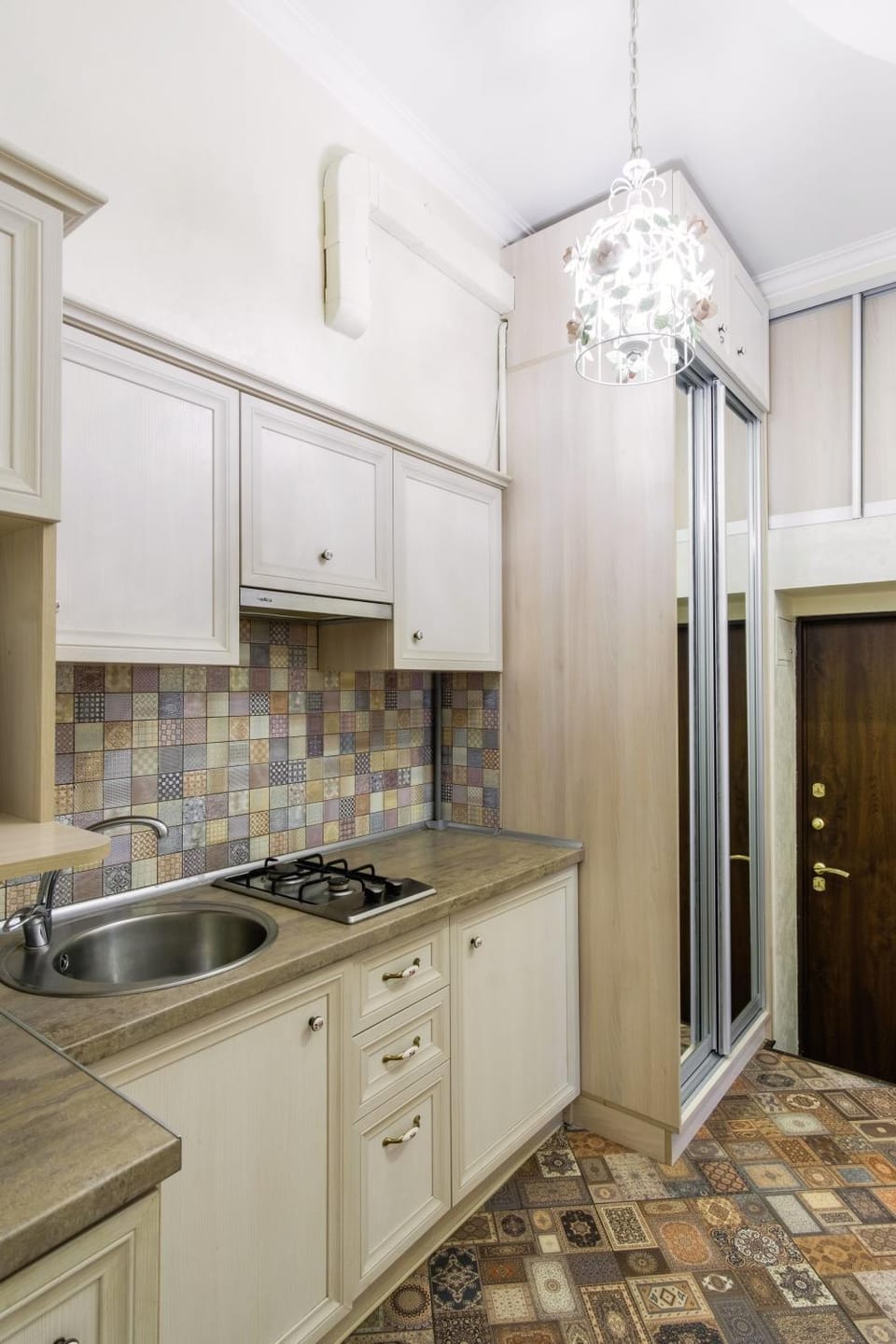 Kitchen or kitchenette