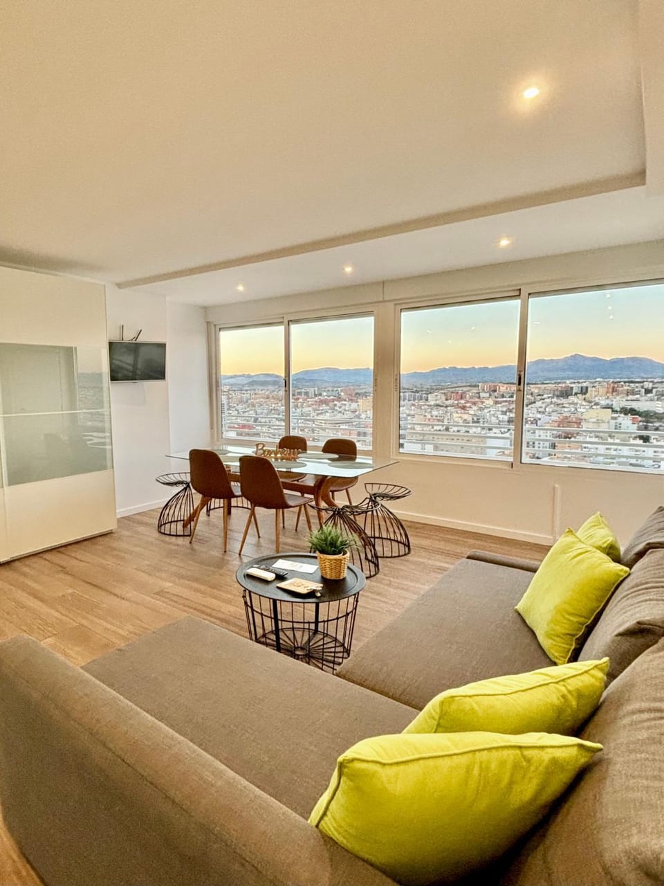 Natural landscape, TV and multimedia, View (from property/room), Living room, Seating area