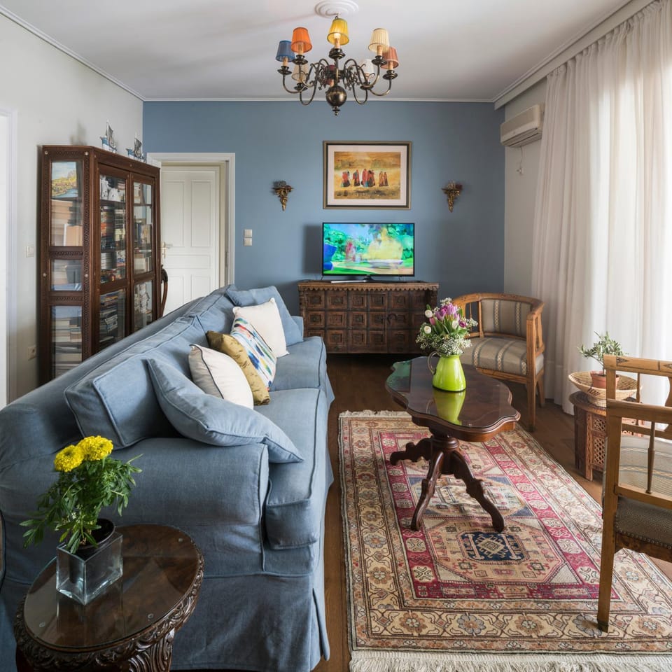 Living room, Seating area