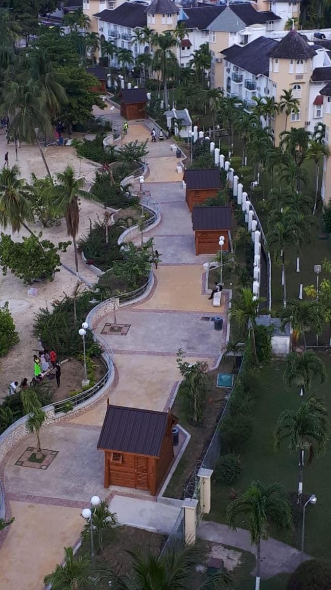 Nearby landmark, Neighbourhood, Natural landscape, Beach