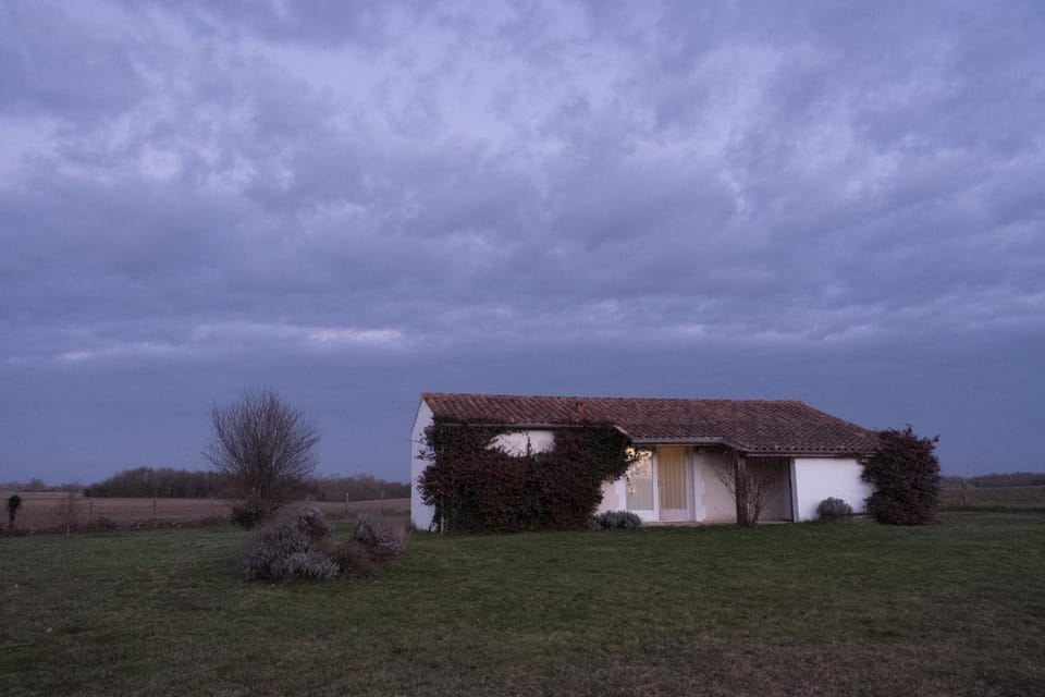 Facade/entrance, View (from property/room)