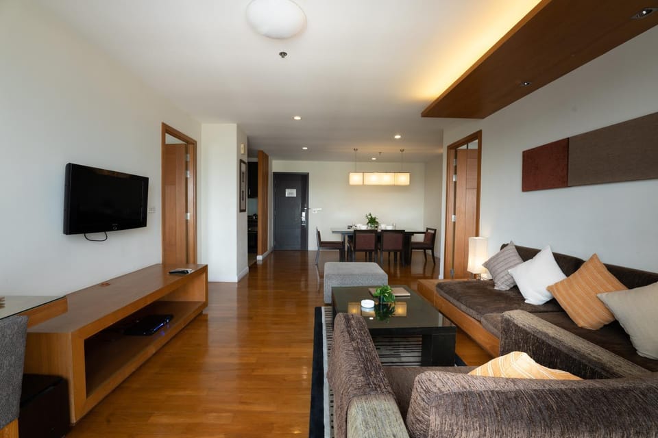 TV and multimedia, Kitchen or kitchenette, Living room