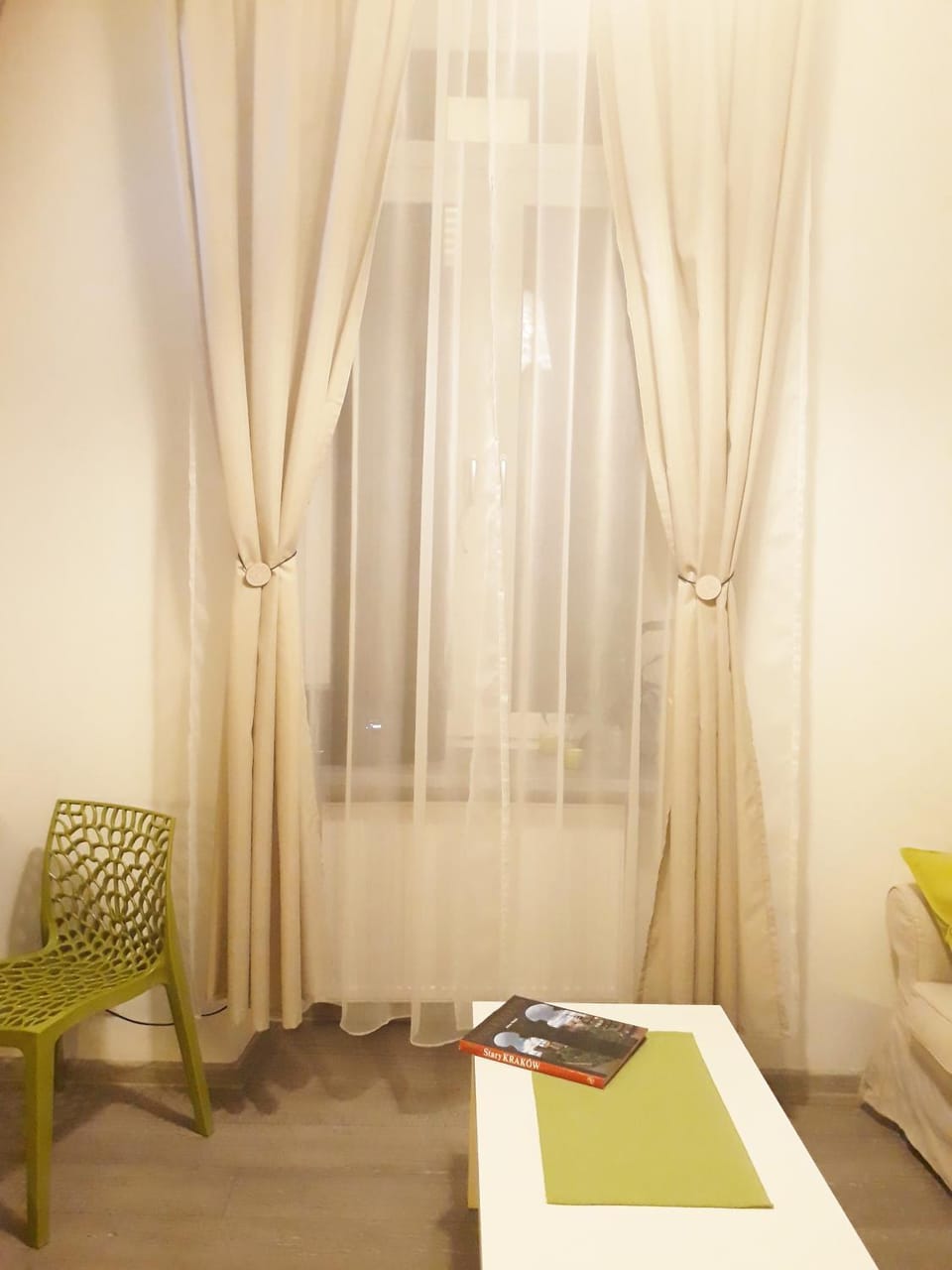 Living room, Photo of the whole room, Seating area