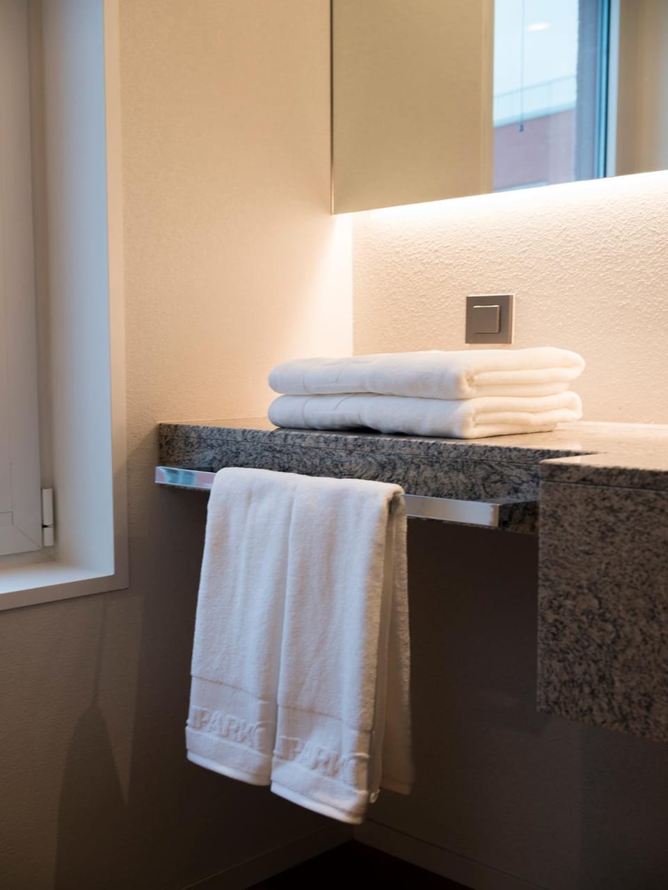 Bathroom, Decorative detail