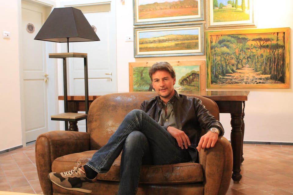 Communal lounge/ TV room, Lobby or reception