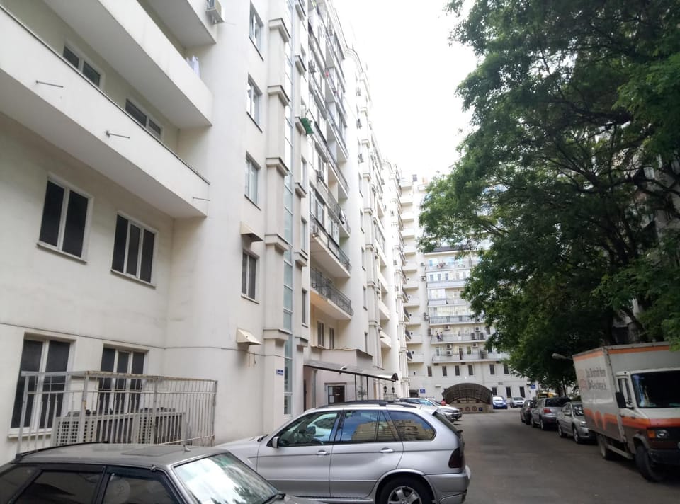 Property building, Facade/entrance
