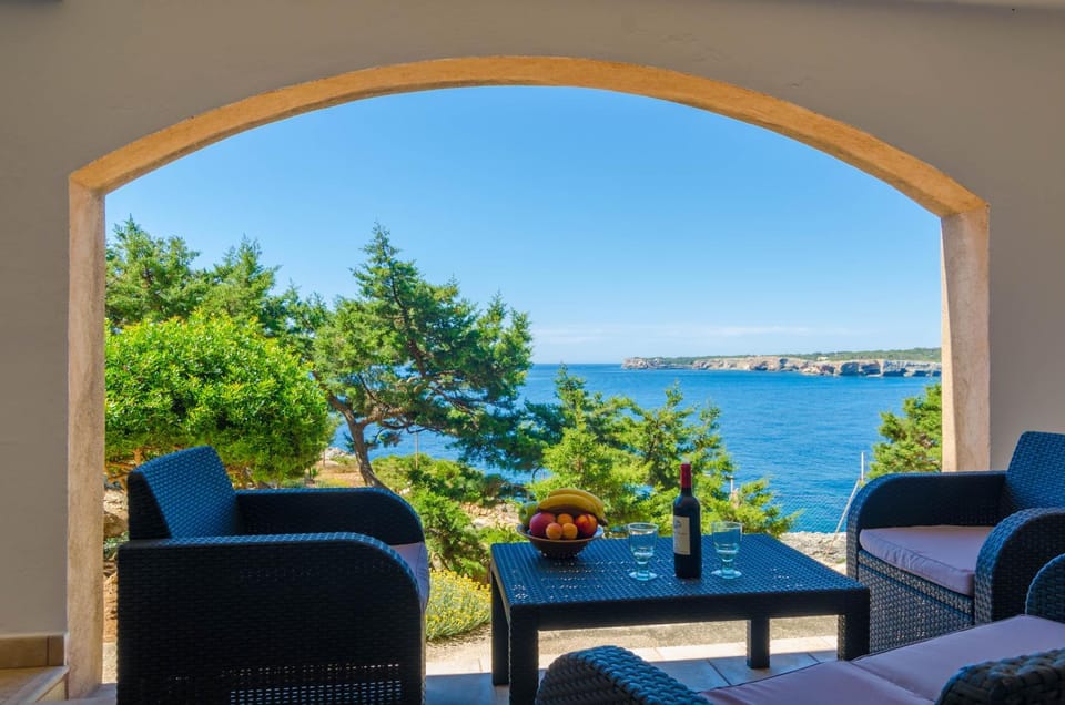 View (from property/room), Balcony/Terrace, Sea view