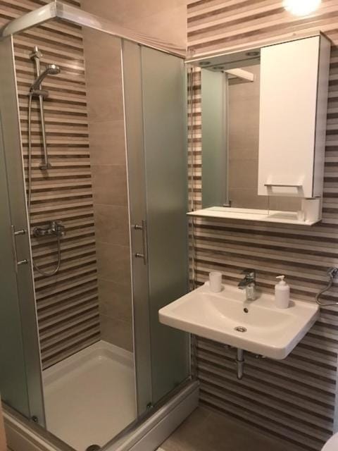 Apartmani Ruža Apartment in Makarska