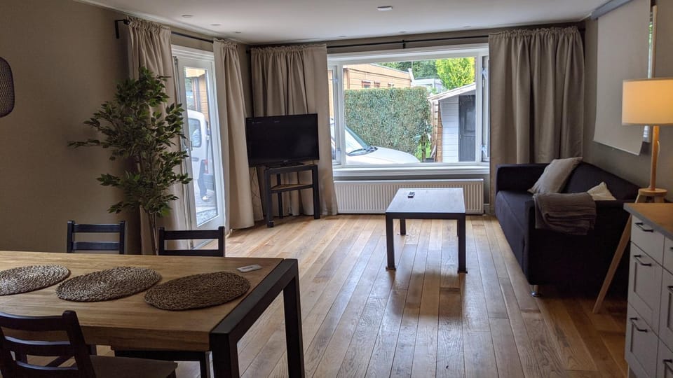 Chalet Op De Veluwe # Berk Chalet in Putten