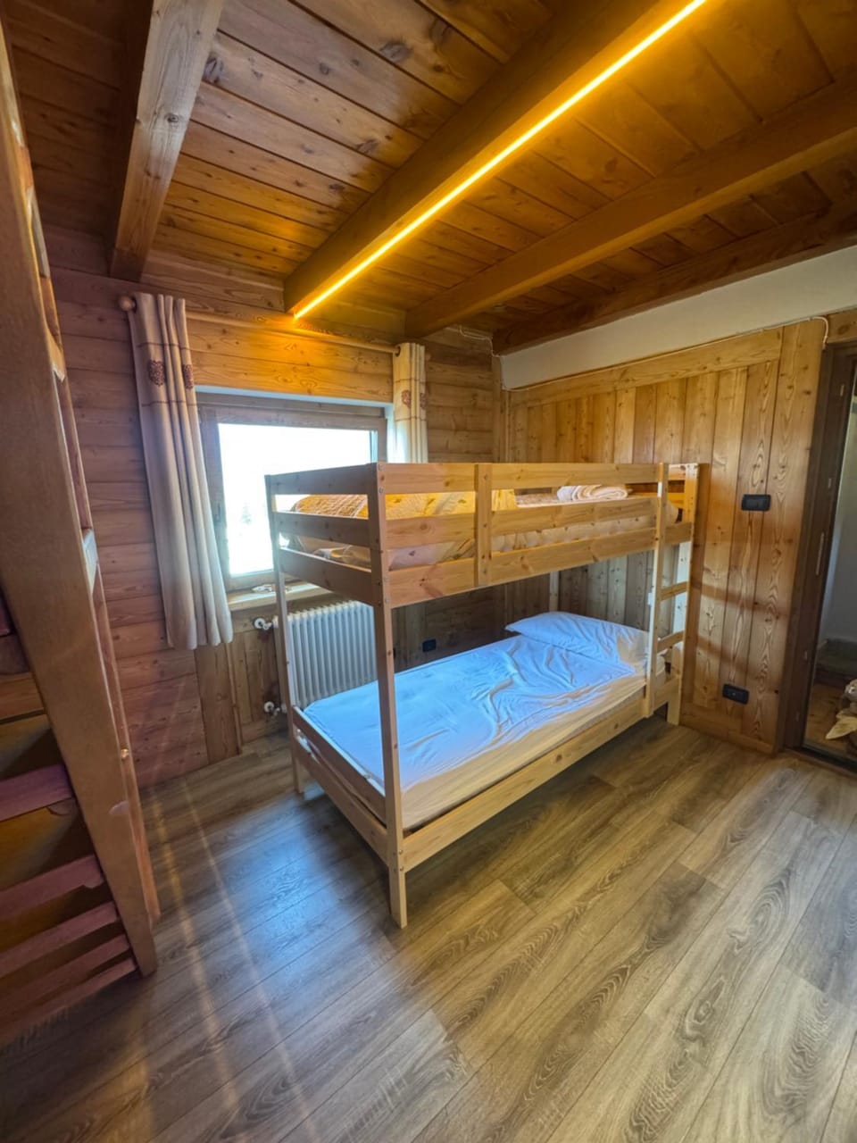 bunk bed