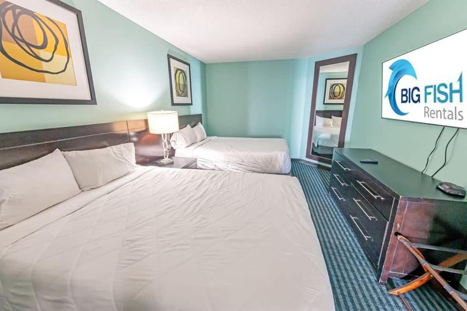 New Modern, Direct Oceanfront, Boardwalk, Views! House in Myrtle Beach