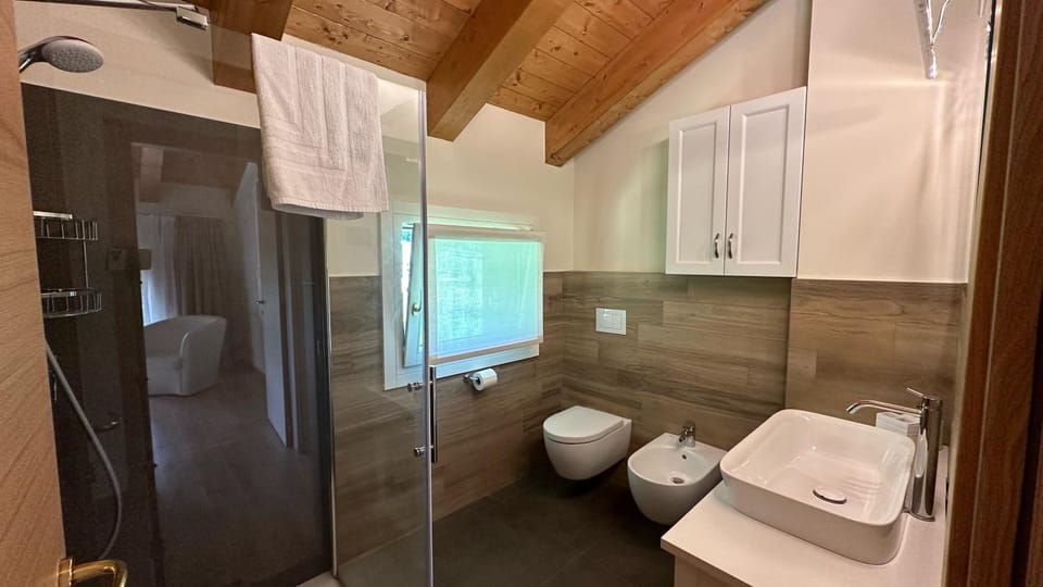 Agriturismo Lambra La Casa Del Sol Farm Stay in Trentino-South Tyrol