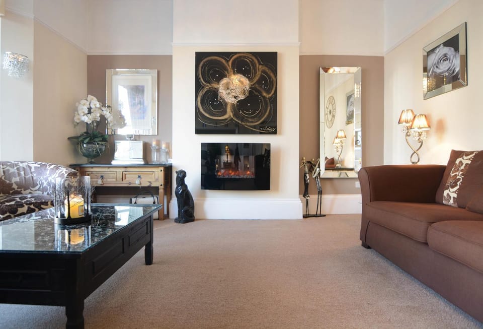 Living room, Lounge or bar, Seating area