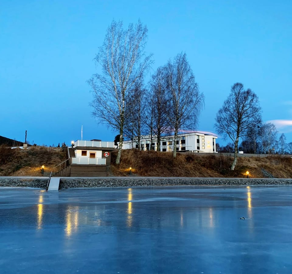 Property building, Nearby landmark, Night, Neighbourhood, Natural landscape, Lake view
