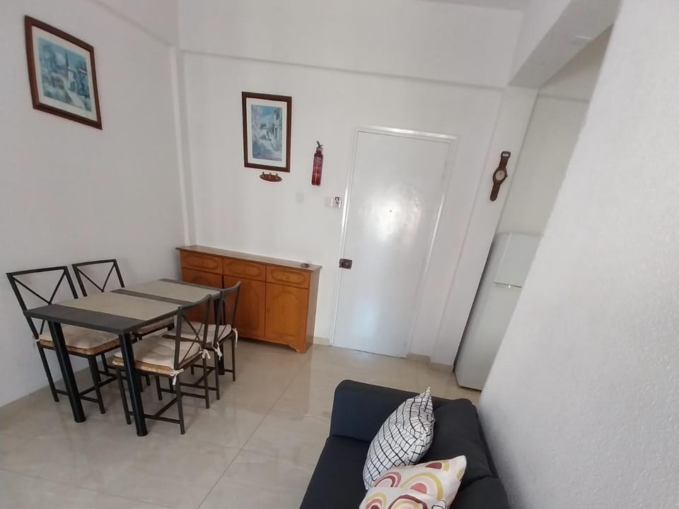 Mikis' 1 Bedroom near the Beach and City Center Apartment in Larnaca