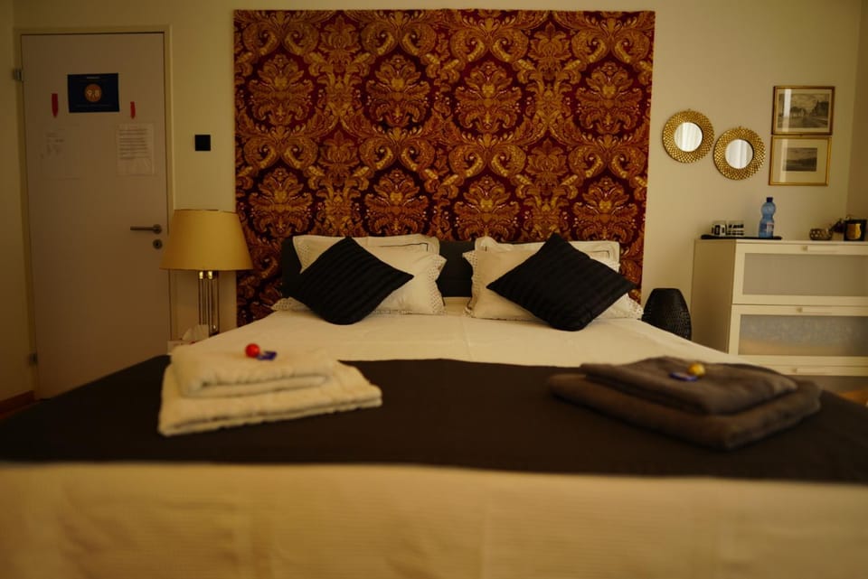 Esther's Homestay - Big Room 26m2 chez l'habitant Vacation rental in Canton of Zurich