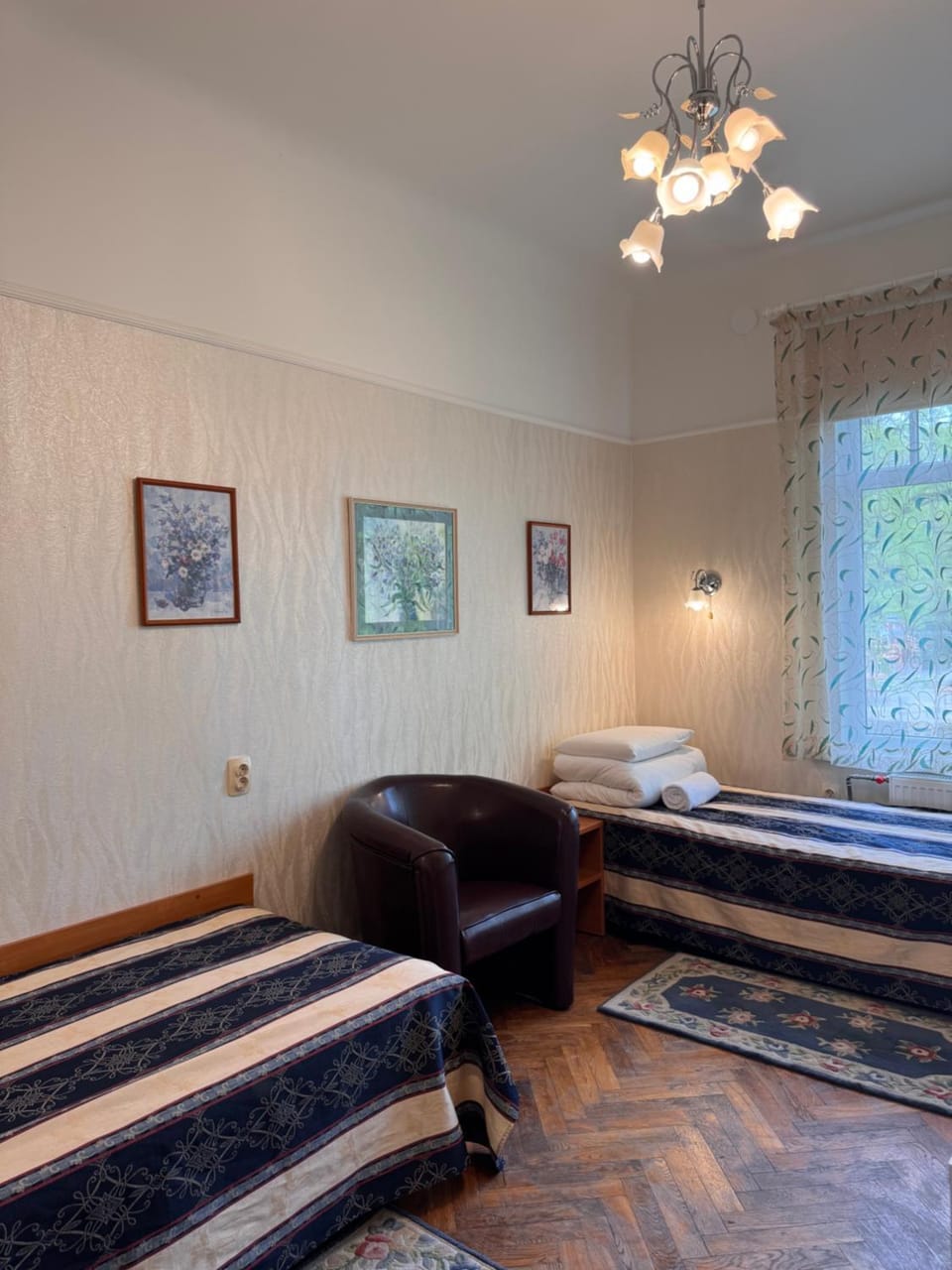 TV and multimedia, towels, air conditioner