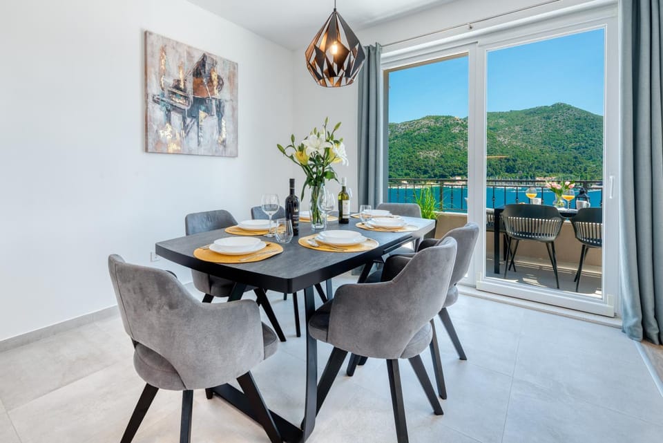 Amazing Sea View Apartments Petra & Paula Apartment in Dubrovnik-Neretva County