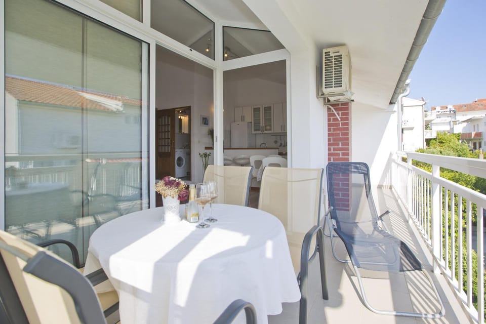 Balcony/Terrace, On site