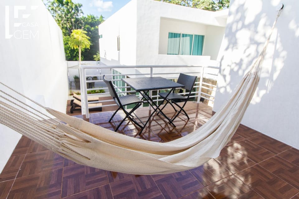 Balcony/Terrace, Garden view