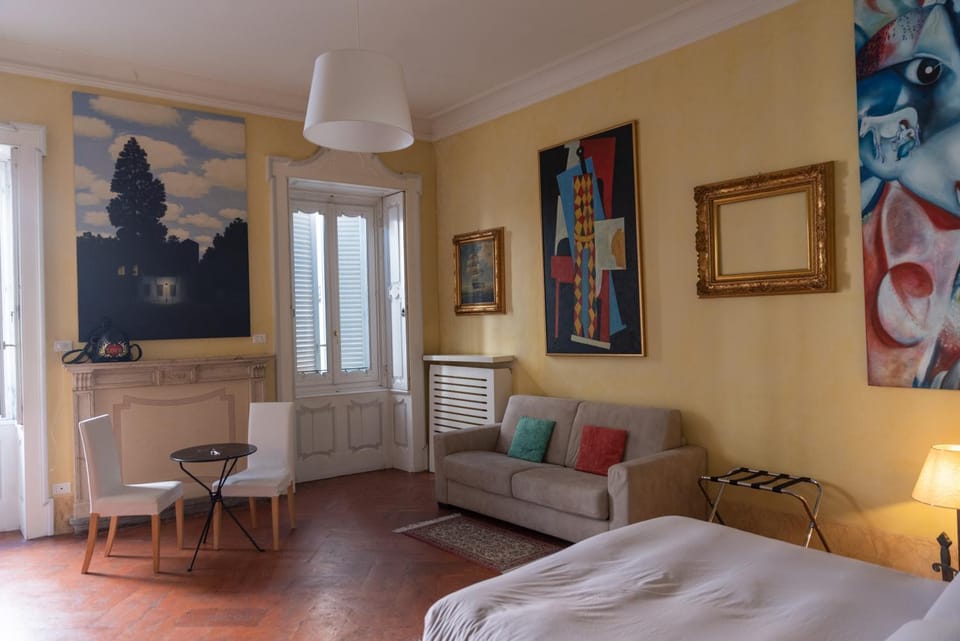 Art Gallery Suite Apartment in Bergamo