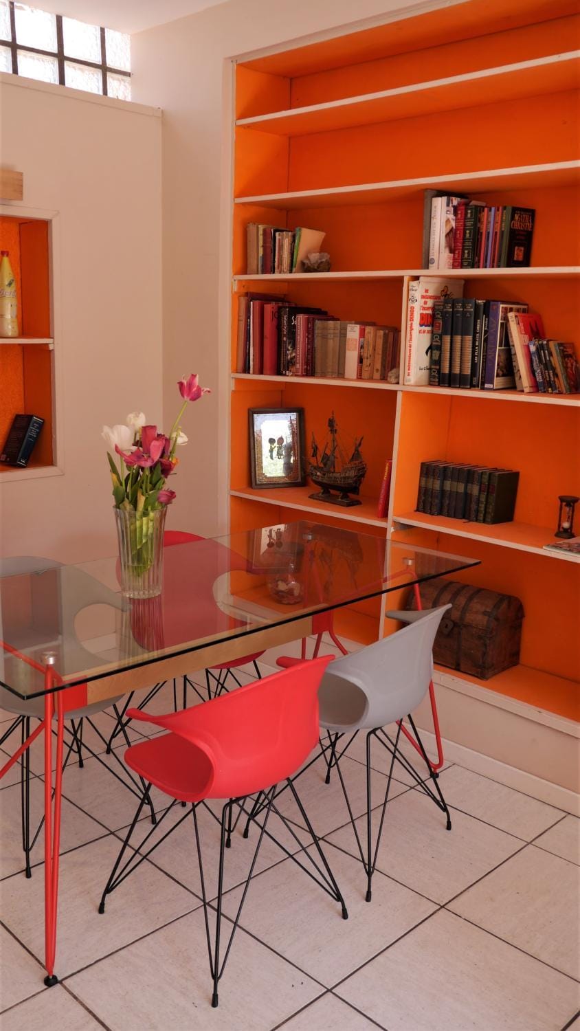 Library, Seating area