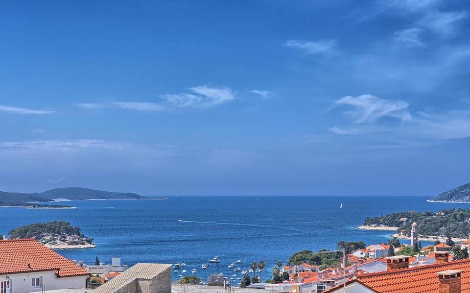 Day, Natural landscape, City view, Sea view