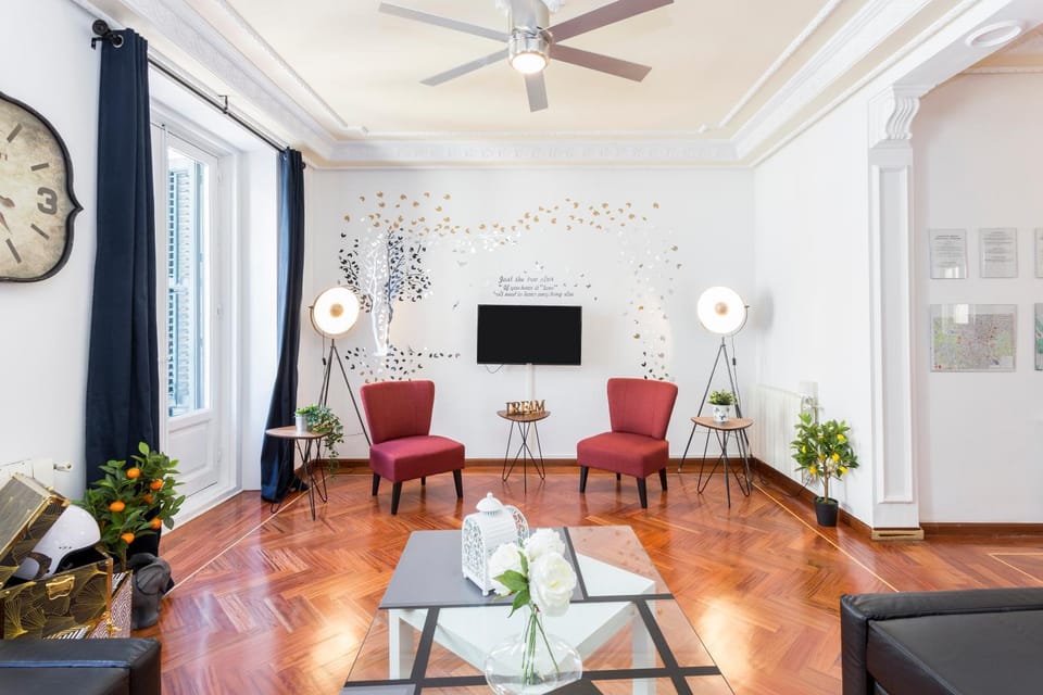 Living room, Lounge or bar