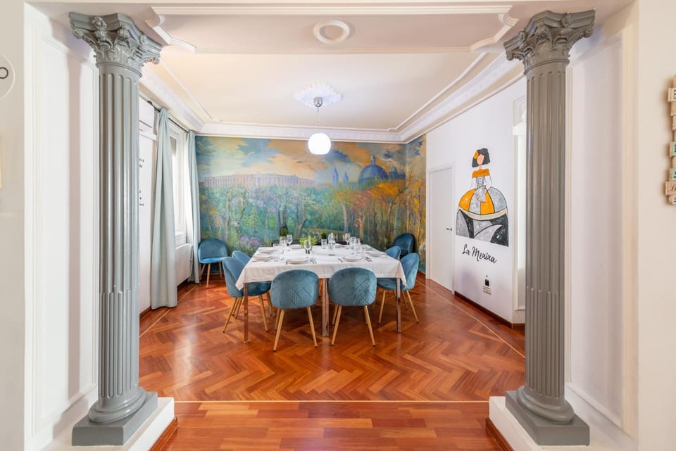 Decorative detail, Dining area