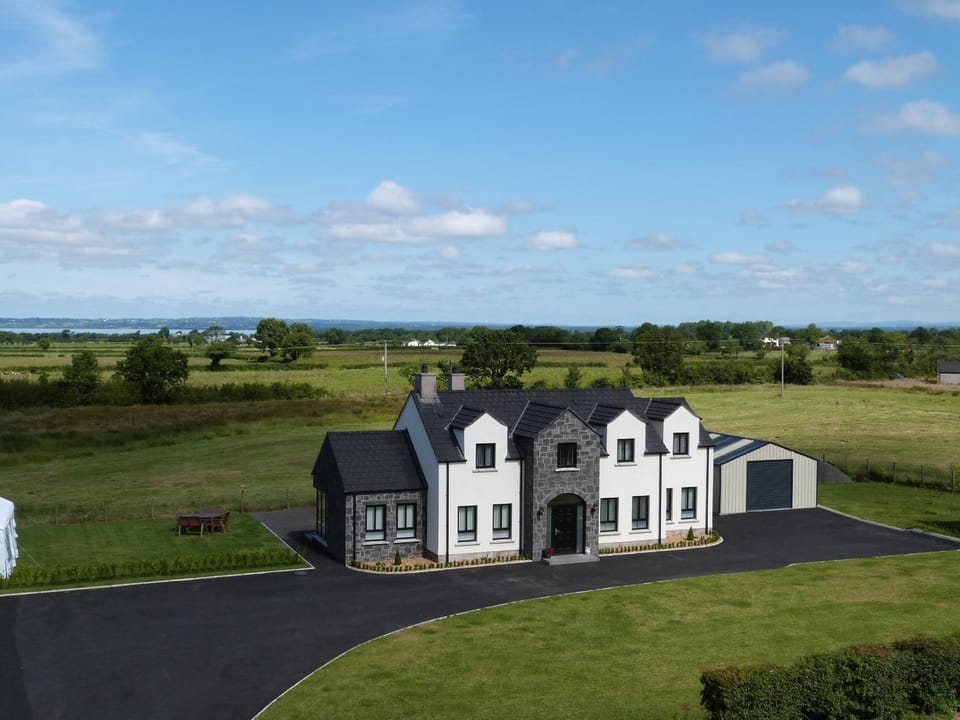 Property building, Bird's eye view