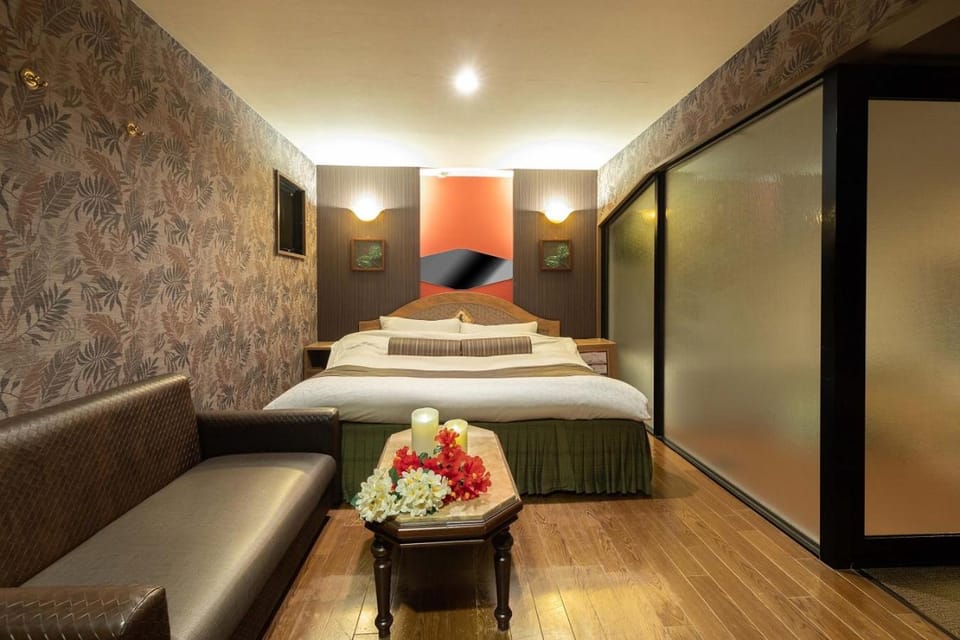 Bed, Other, Photo of the whole room, Bedroom