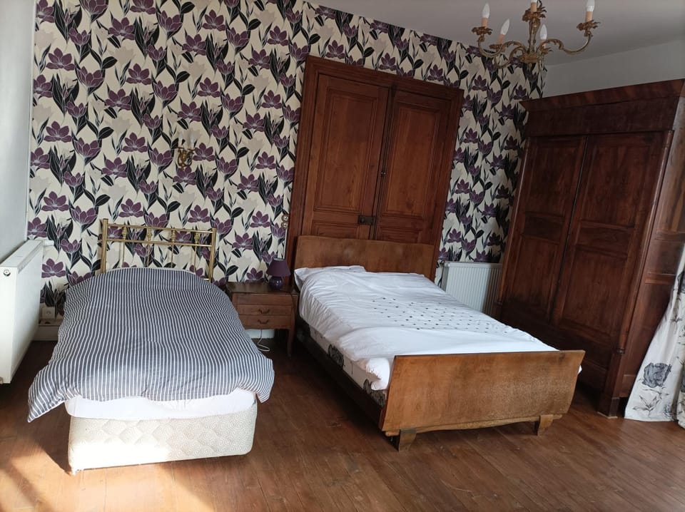 Bed, wardrobe
