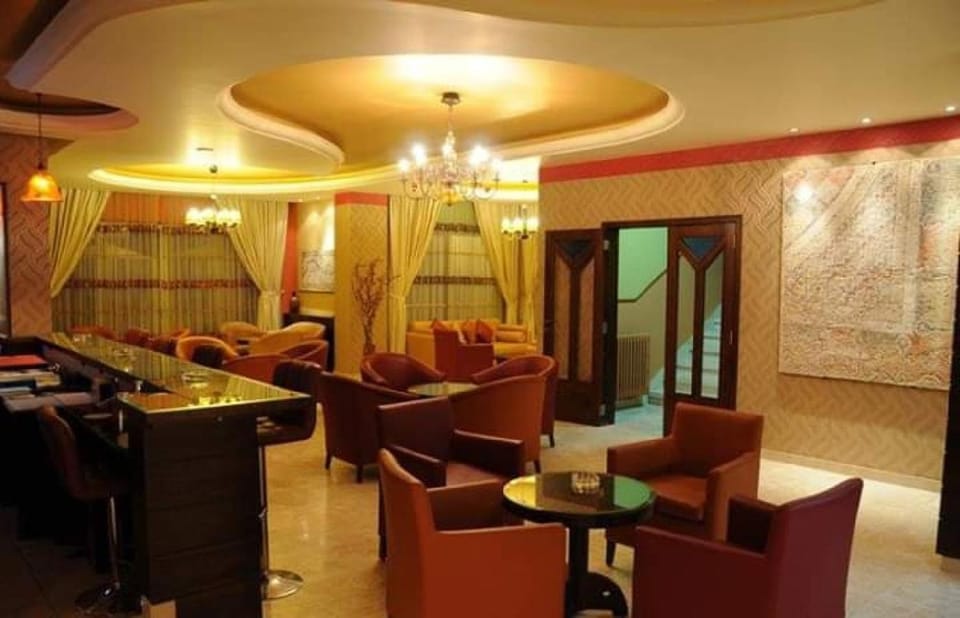 Communal lounge/ TV room, Balcony/Terrace, Sea view