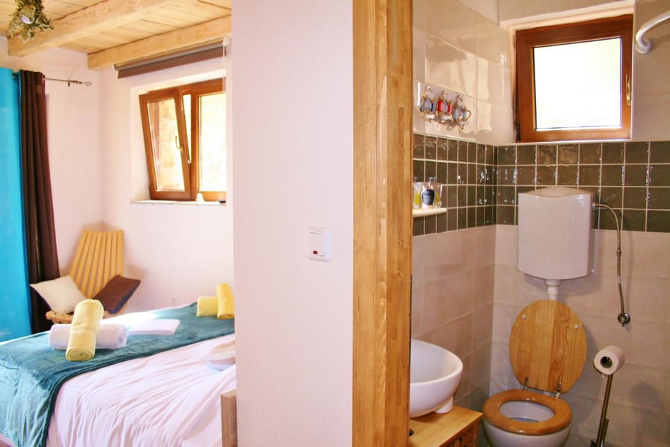Bathroom, Bedroom