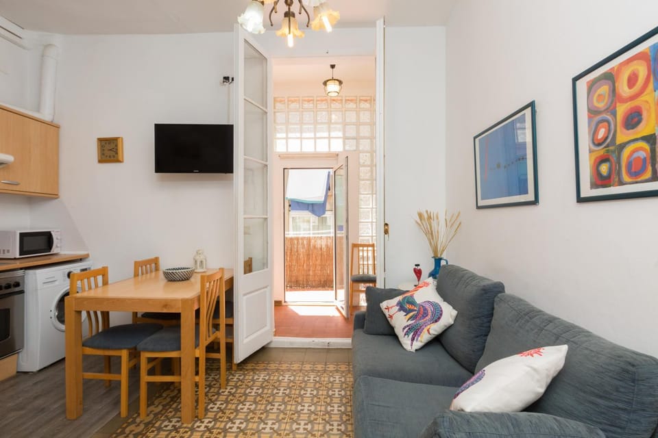 Kitchen or kitchenette, Living room, Dining area