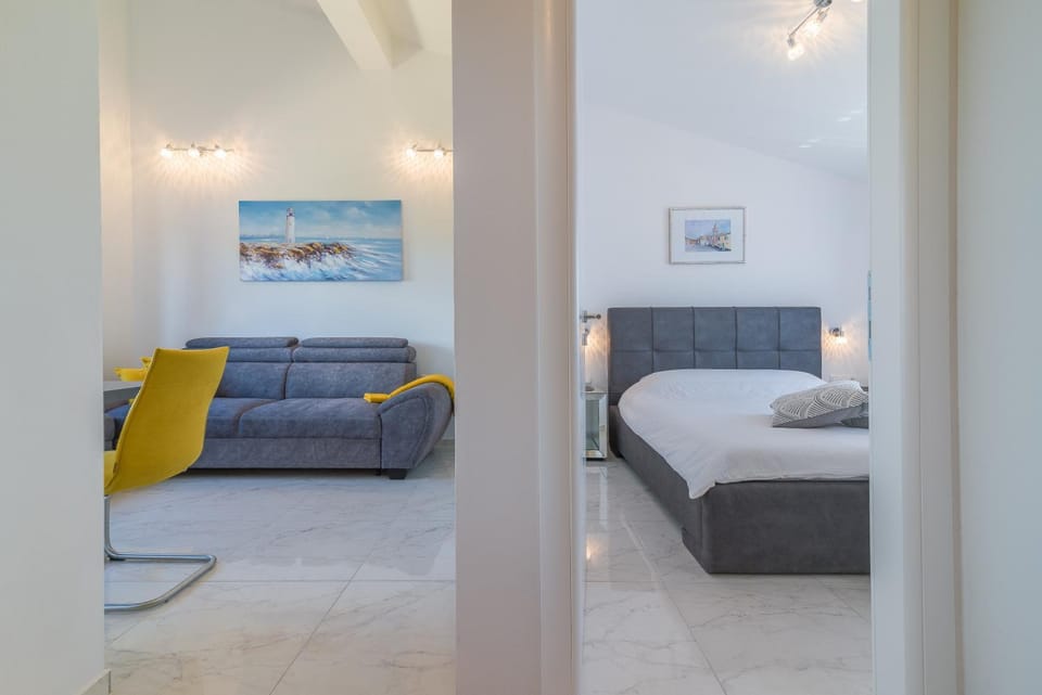 Living room, Bedroom