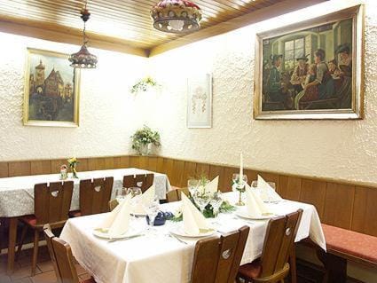 Restaurant/places to eat, Banquet/Function facilities, Decorative detail