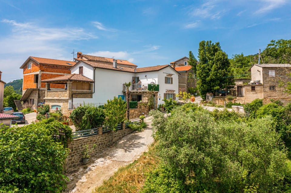 Holiday Home Belveder Motovun with heated pool House in Istria County