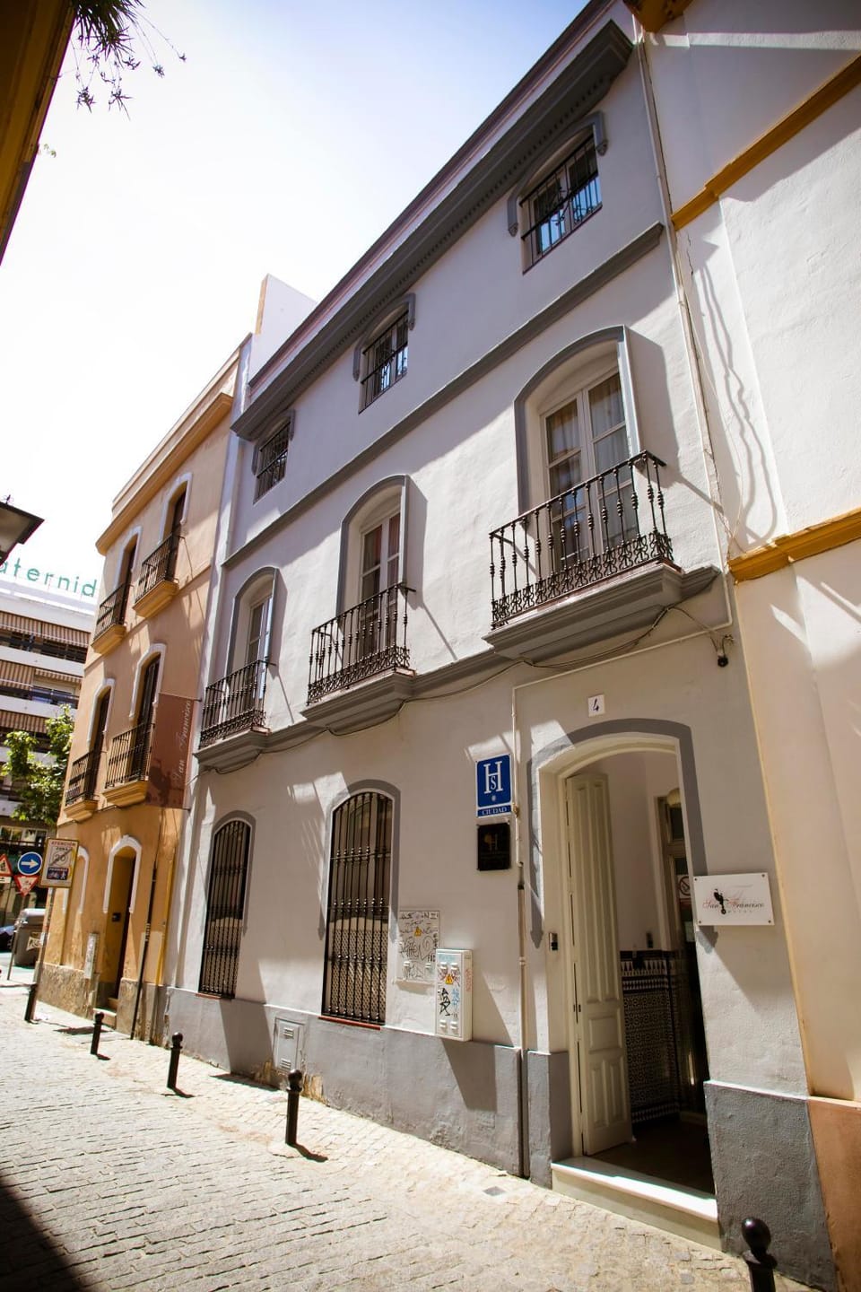 Property building, Street view